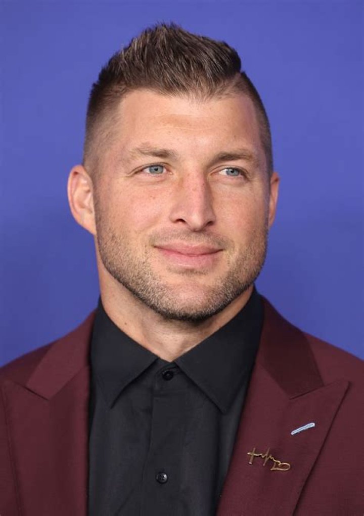 
Tim Tebow Height, Weight, Net Worth, Age, Birthday, Wikipedia, Who, Nationality, Biography 
